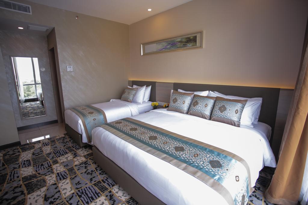 V8 Hotel Johor Bahru Buitenkant foto
